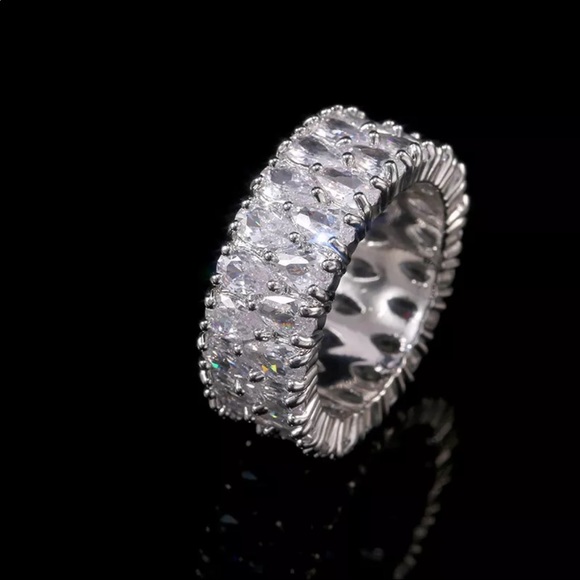 New Beautiful Silver color Diamonds Ring - Picture 4 of 10